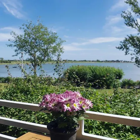 Meerblick Lemkenhafen - * Fehmarn